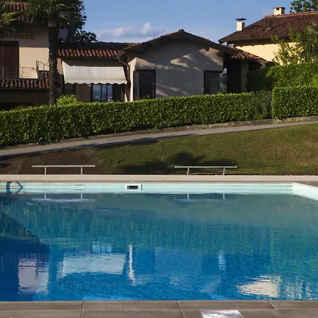 Due Laghi Apartment Brezzo
