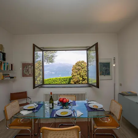 Apartment Due Laghi Brezzo
